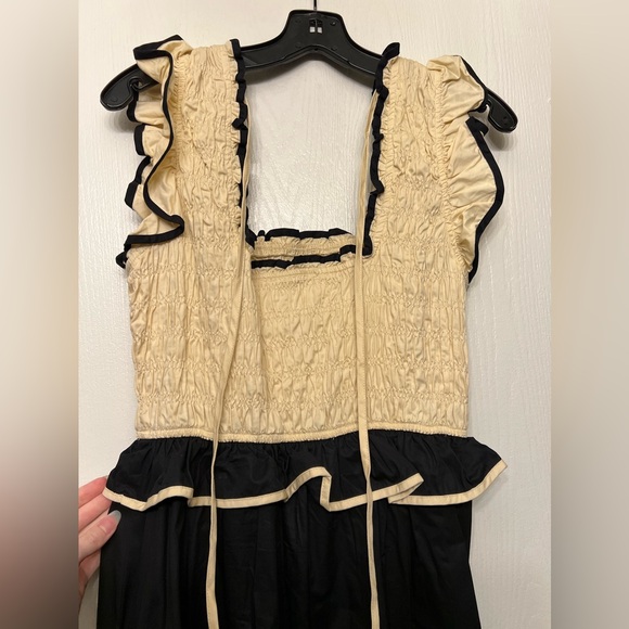 Lost in your Love Dress - Picture 6 of 7